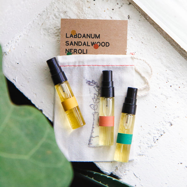 Labdanum Sandalwood Neroli Scented Parfum Sample small containers